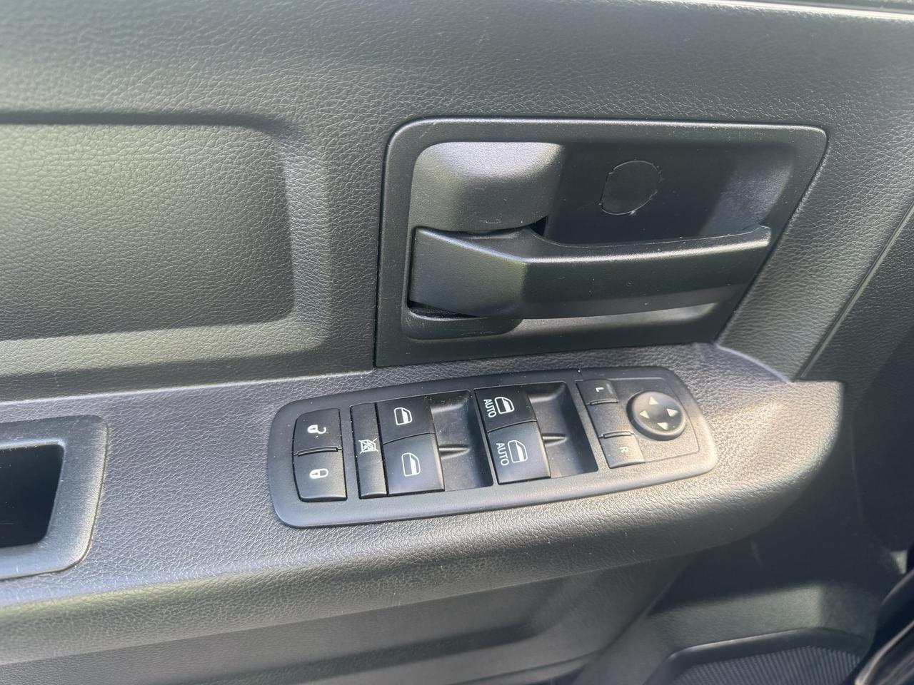 2017 RAM 1500 ST Photo