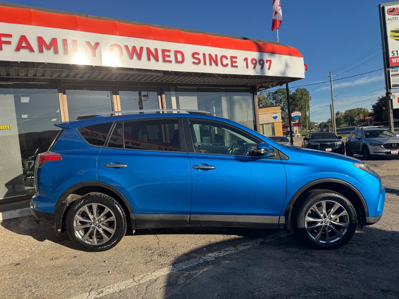 2016 Toyota RAV4 Limited AWD | Leather | Sunroof | JBL Sound | Navi Photo