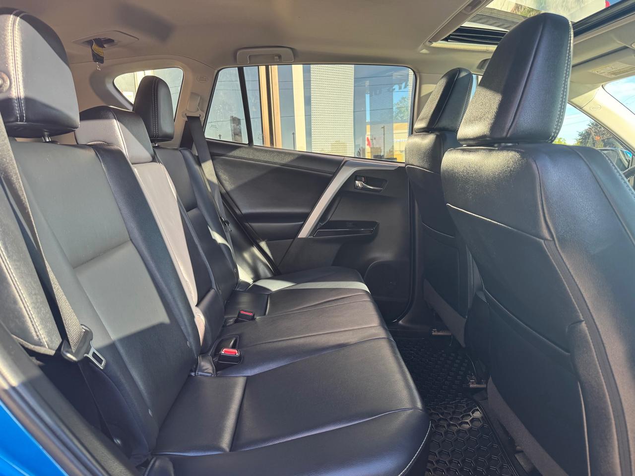 2016 Toyota RAV4 Limited AWD | Leather | Sunroof | JBL Sound | Navi Photo