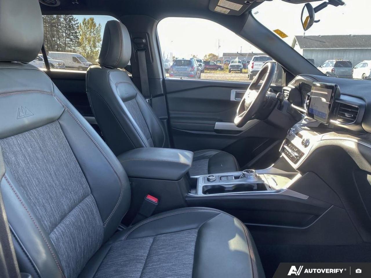 2023 Ford Explorer Timberline TWIN PANEL MOONROOF | HEATED SEATING Photo