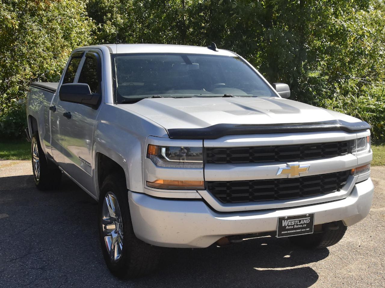 2018 Chevrolet Silverado 1500 4WD DOUBLE CAB 143.5" CUSTOM Photo5