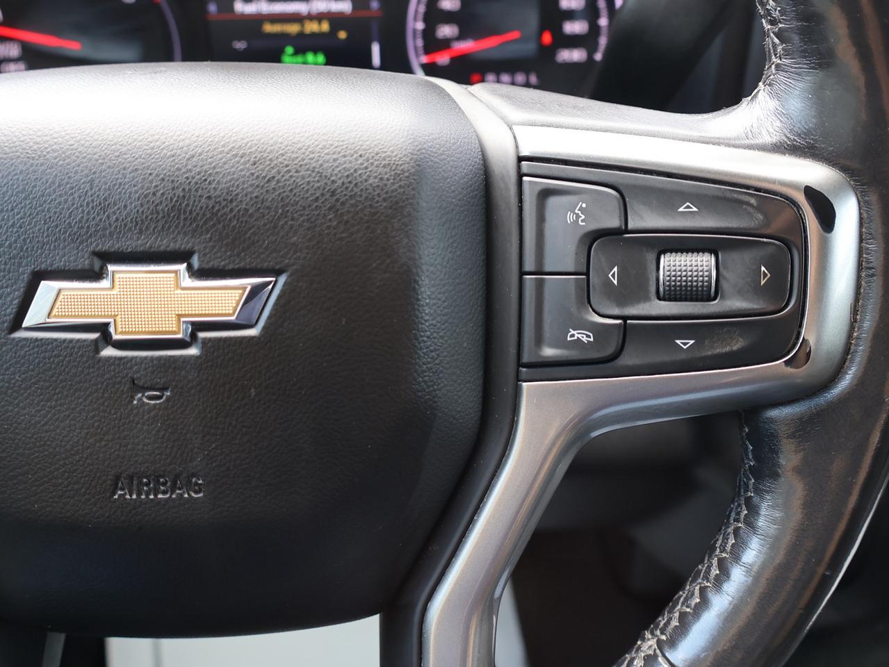 2021 Chevrolet Silverado 1500 V8 LT Z71 4WD *ACCIDENT FREE* CAMERA BLUETOOTH HEATED SEATS CRUISE ALLOYS Photo