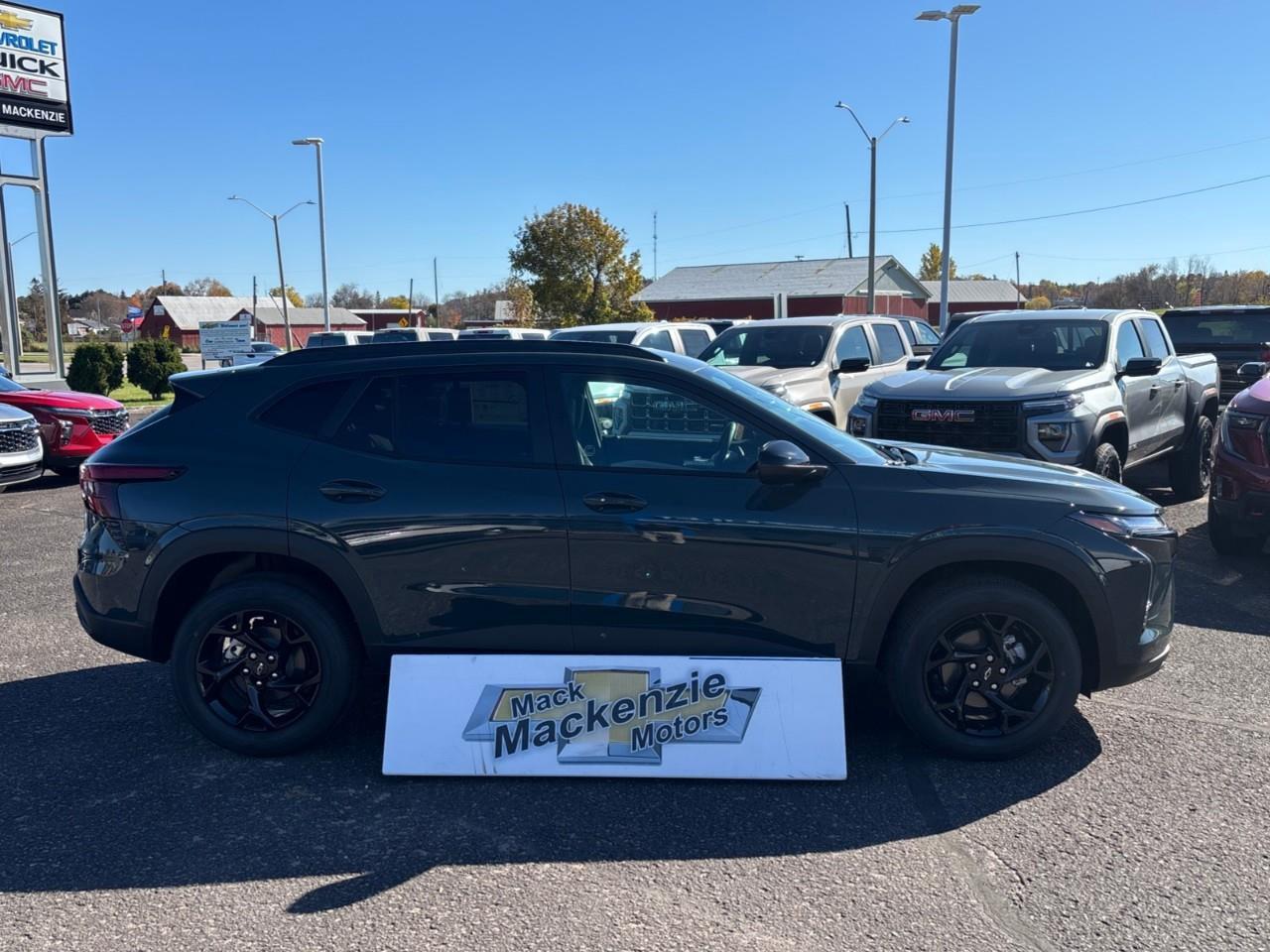2026 Chevrolet Trax LT New 5 Passenger FWD SUV with Heated Front Seats, Heated Steering Wheel and a  11 Touchscreen Radio with Wireless Apple CarPlay, Wireless Android Auto and 3 Years of SirusXM Satellite Radio Photo2