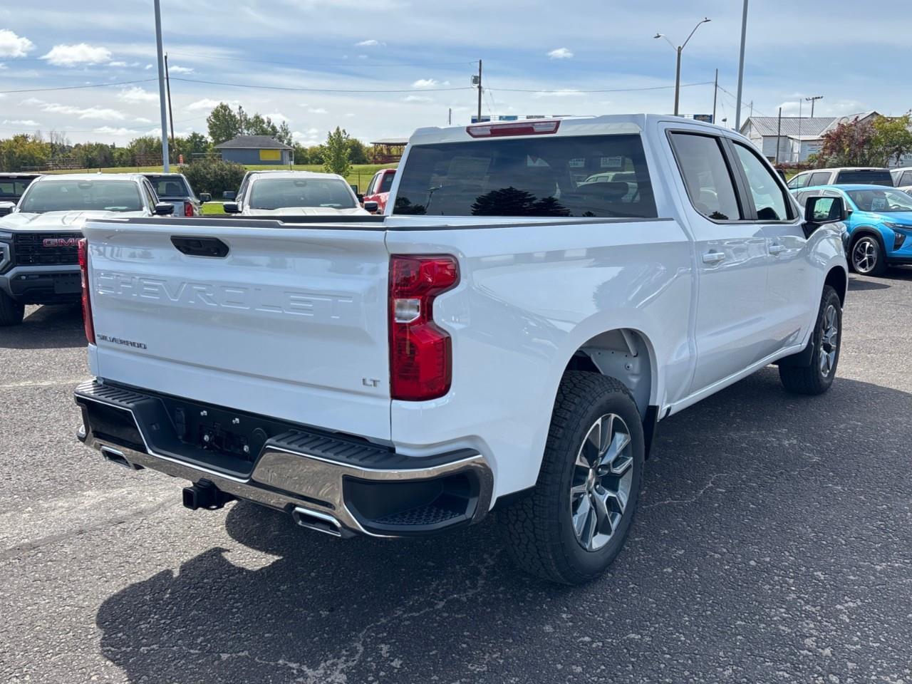 2026 Chevrolet Silverado 1500 LT New 5 Passenger V8 Crew Cab 4X4 Truck with Heated Front Seats, Heated Steering Wheel and a 13.4 Diagonal Touchscreen Radio with Wireless Apple CarPlay, Wireless Android Auto and Wireless Phone Chargin Photo