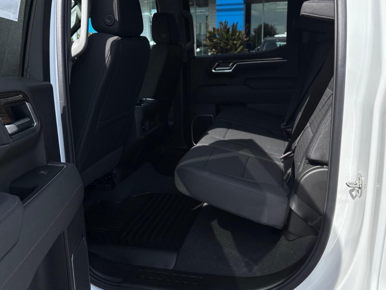 2026 Chevrolet Silverado 1500 LT New 5 Passenger V8 Crew Cab 4X4 Truck with Heated Front Seats, Heated Steering Wheel and a 13.4 Diagonal Touchscreen Radio with Wireless Apple CarPlay, Wireless Android Auto and Wireless Phone Chargin Photo
