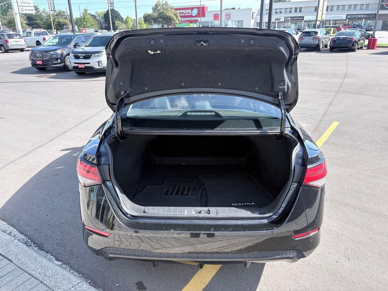 2024 Nissan Sentra SV Photo