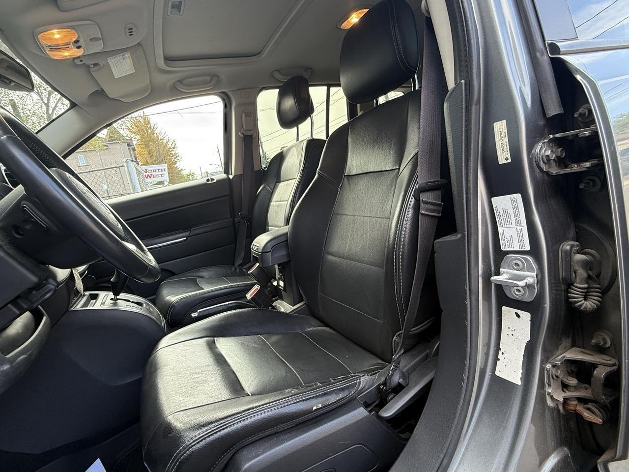 2012 Jeep Compass LIMITED Photo