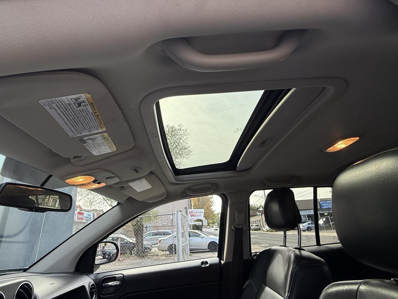 2012 Jeep Compass LIMITED Photo