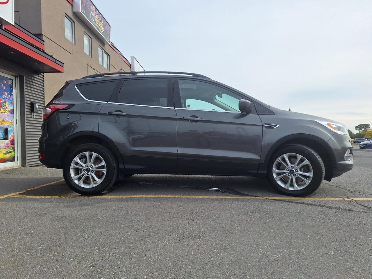 2018 Ford Escape SEL 4WD Photo