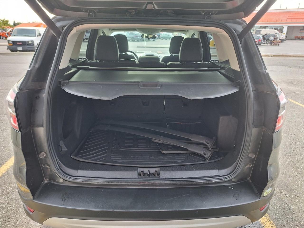 2018 Ford Escape SEL 4WD Photo