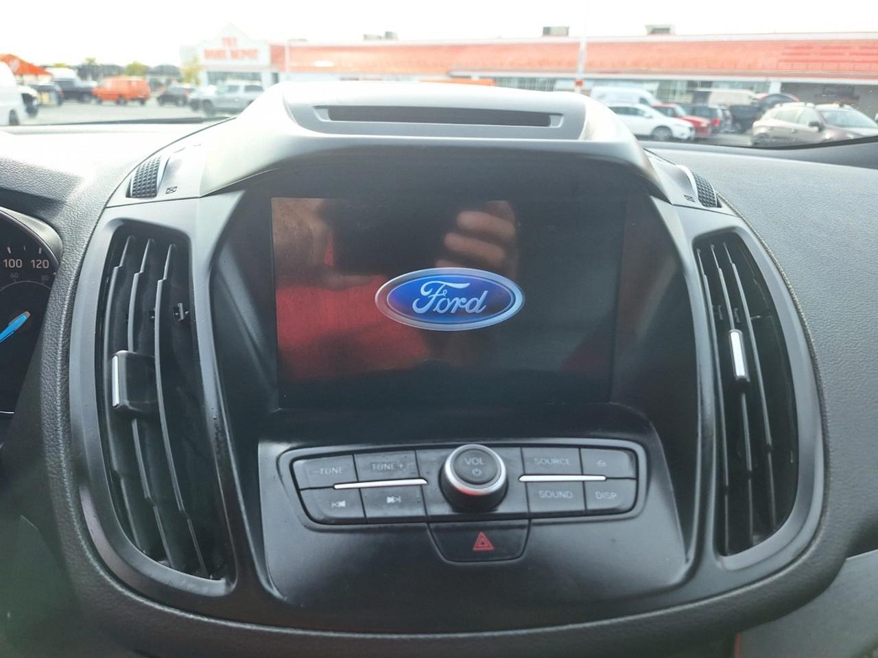 2018 Ford Escape SEL 4WD Photo