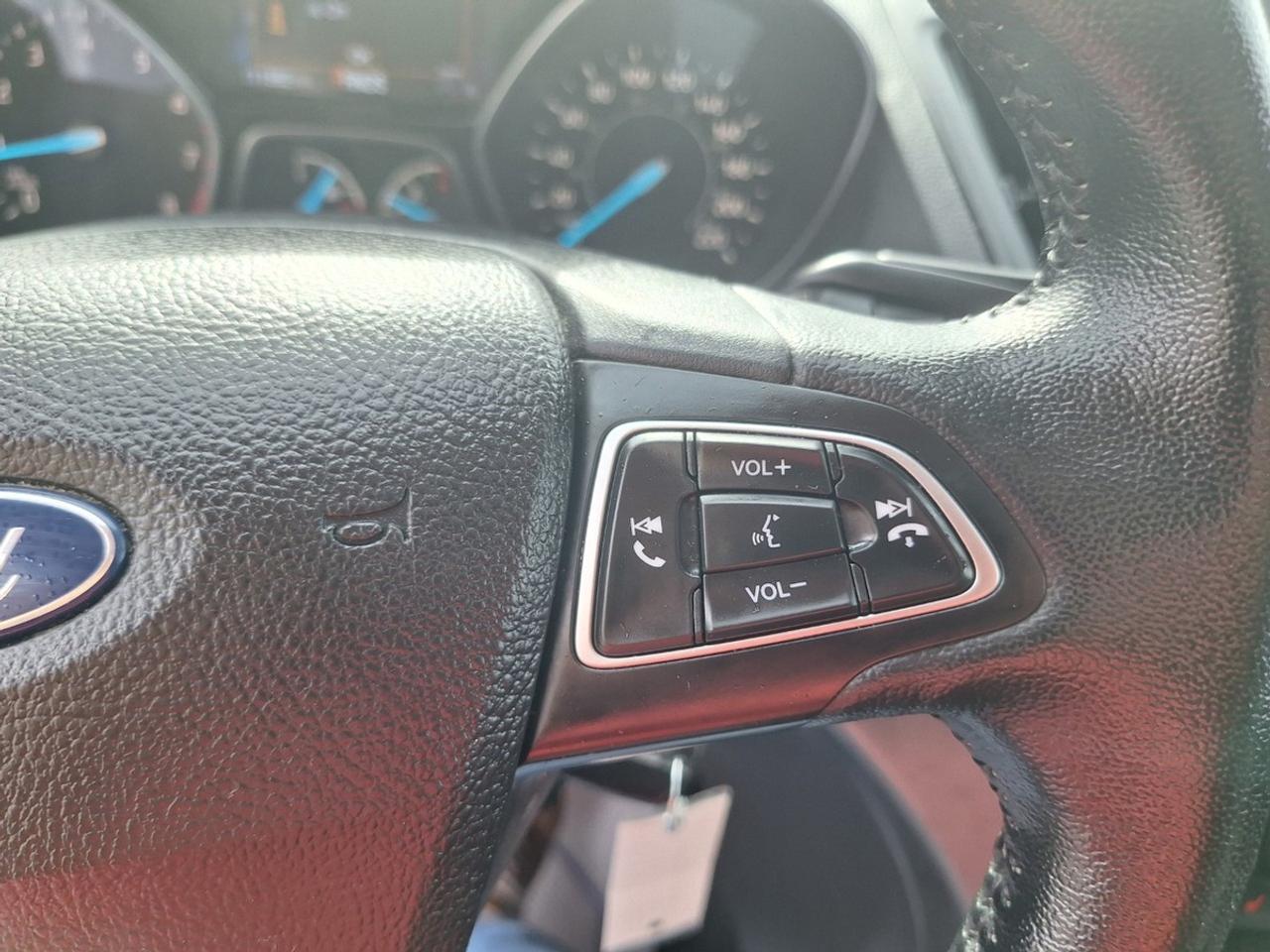 2018 Ford Escape SEL 4WD Photo