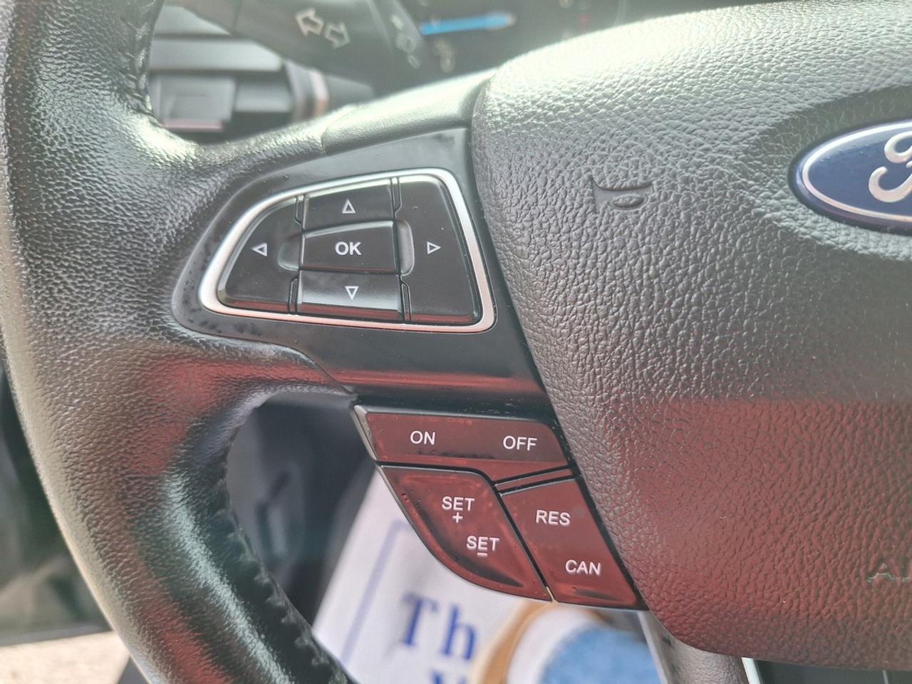 2018 Ford Escape SEL 4WD Photo