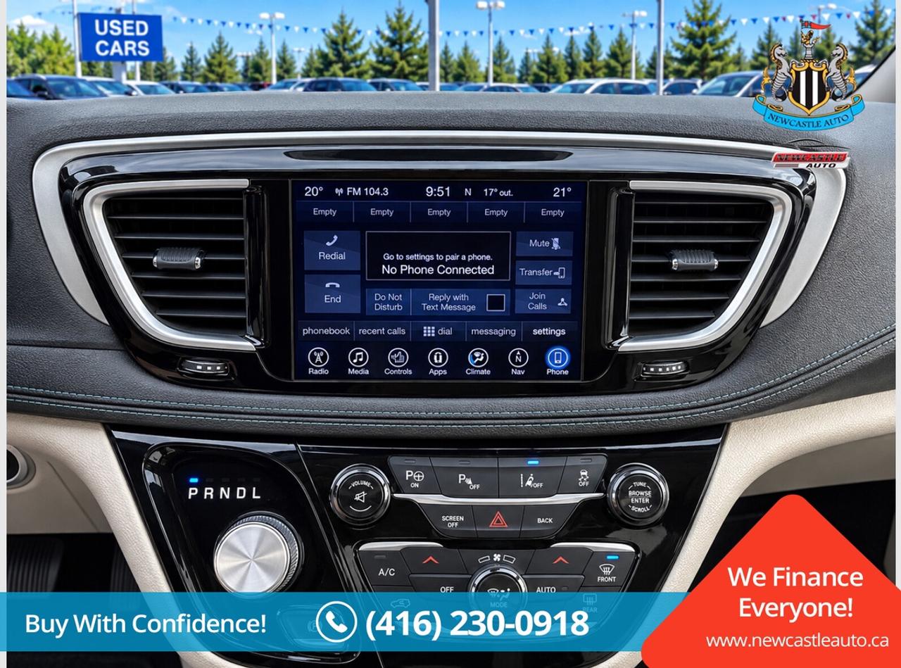 2017 Chrysler Pacifica Hybrid Platinum Photo2