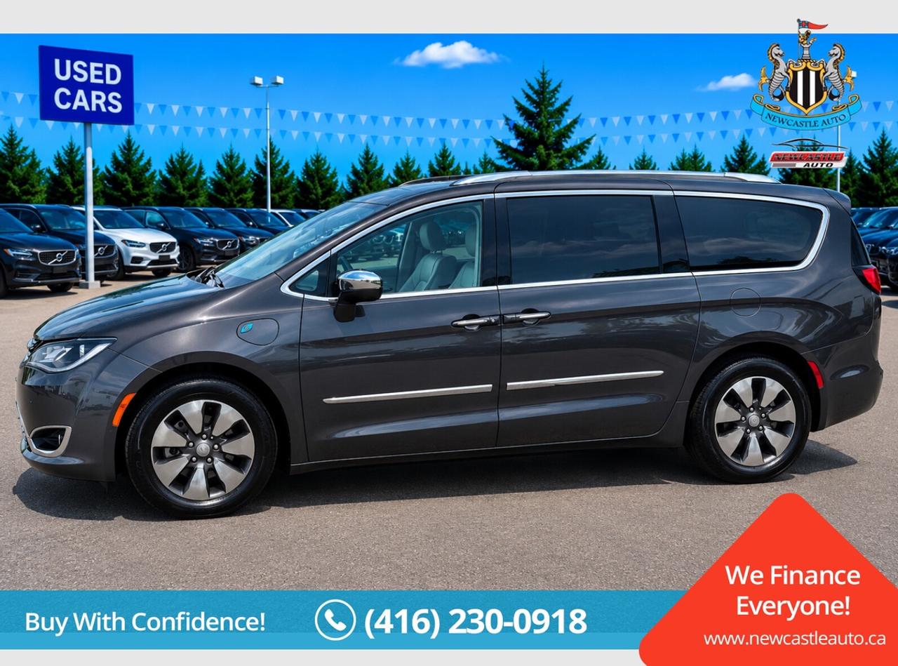 2017 Chrysler Pacifica Hybrid Platinum Photo