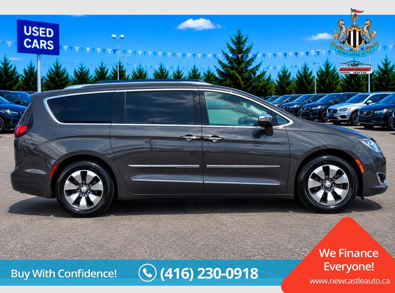 2017 Chrysler Pacifica Hybrid Platinum Photo