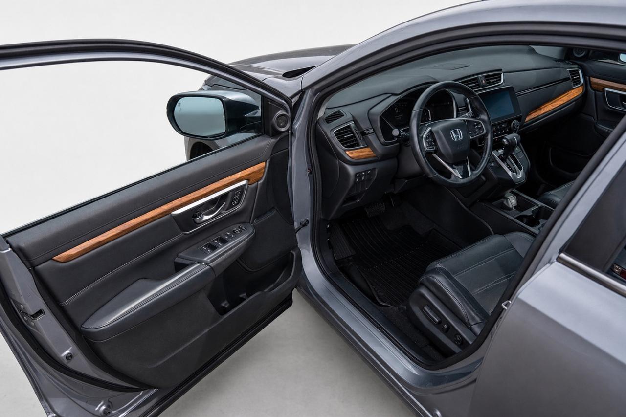 2017 Honda CR-V Touring Photo