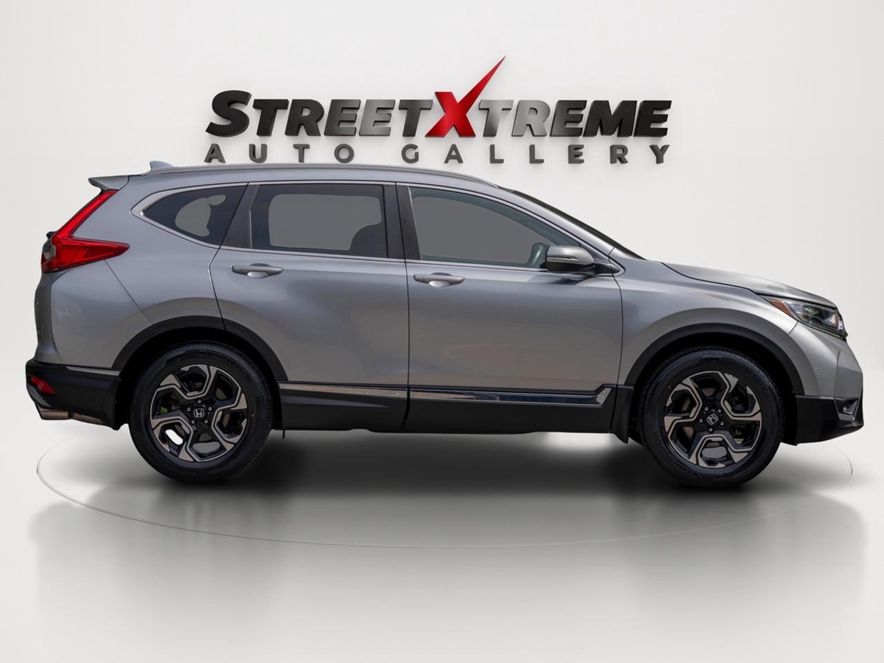 2017 Honda CR-V Touring Photo