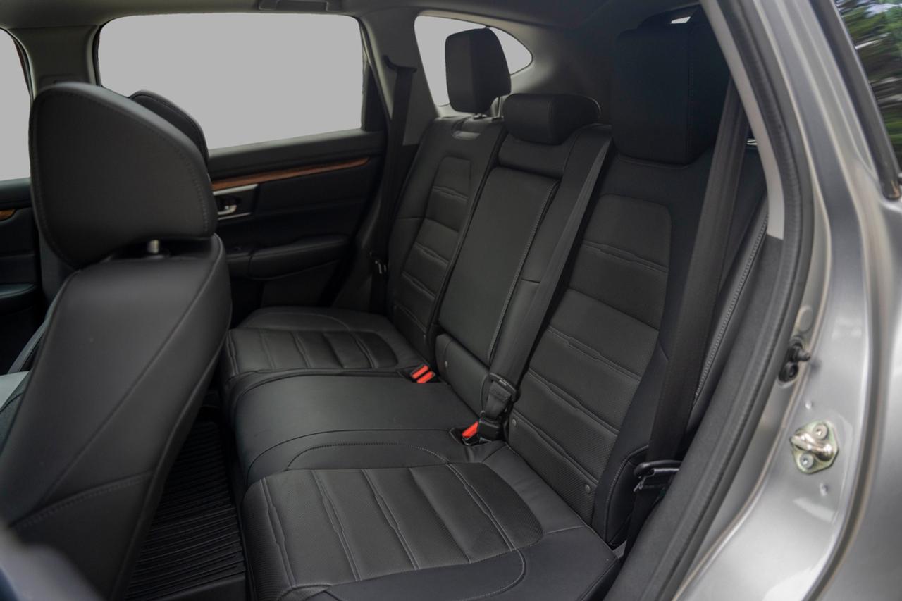 2017 Honda CR-V Touring Photo