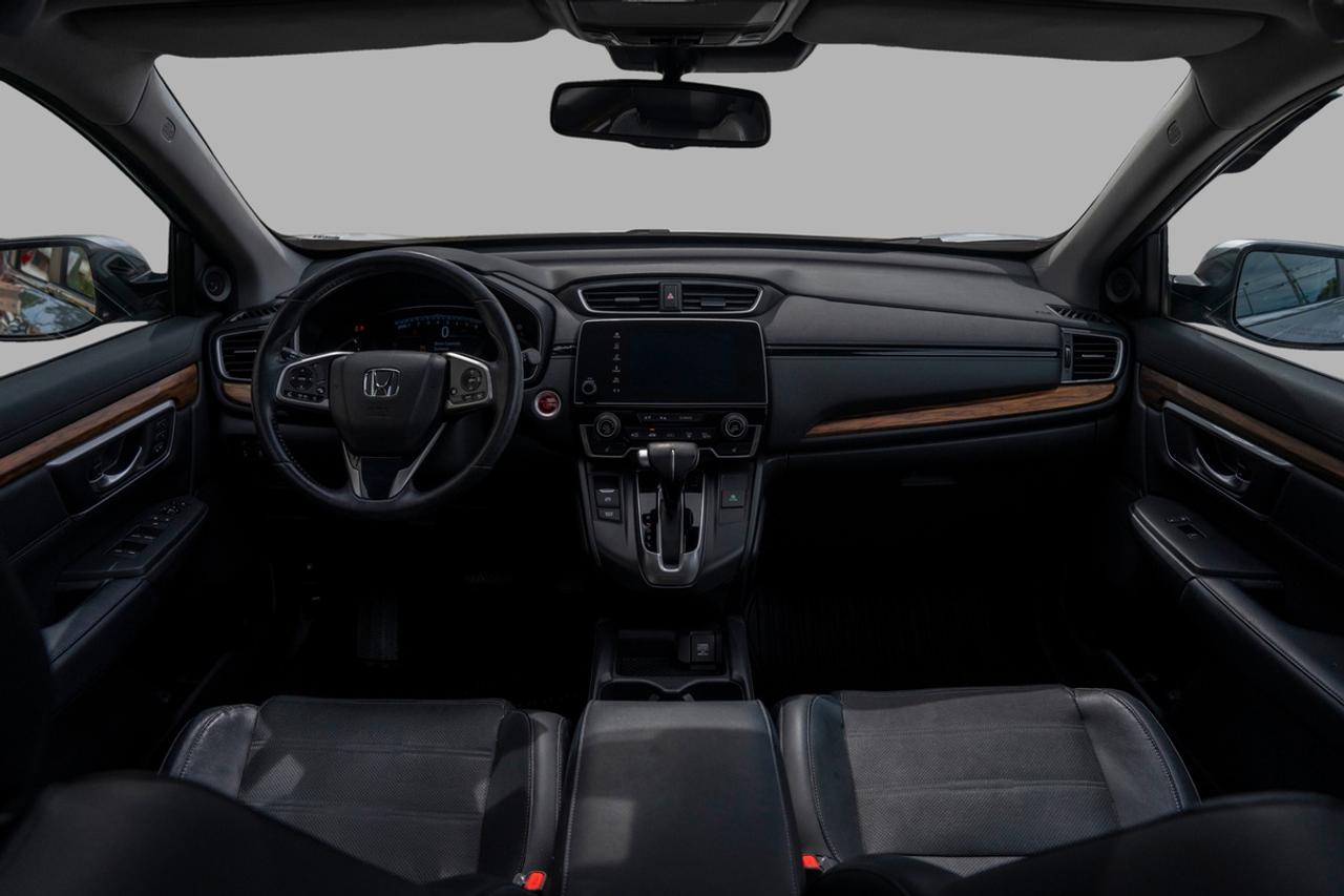 2017 Honda CR-V Touring Photo
