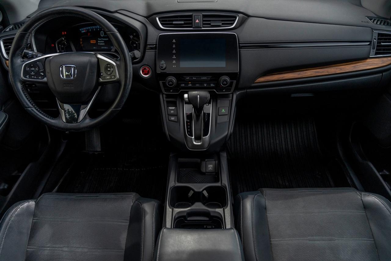 2017 Honda CR-V Touring Photo