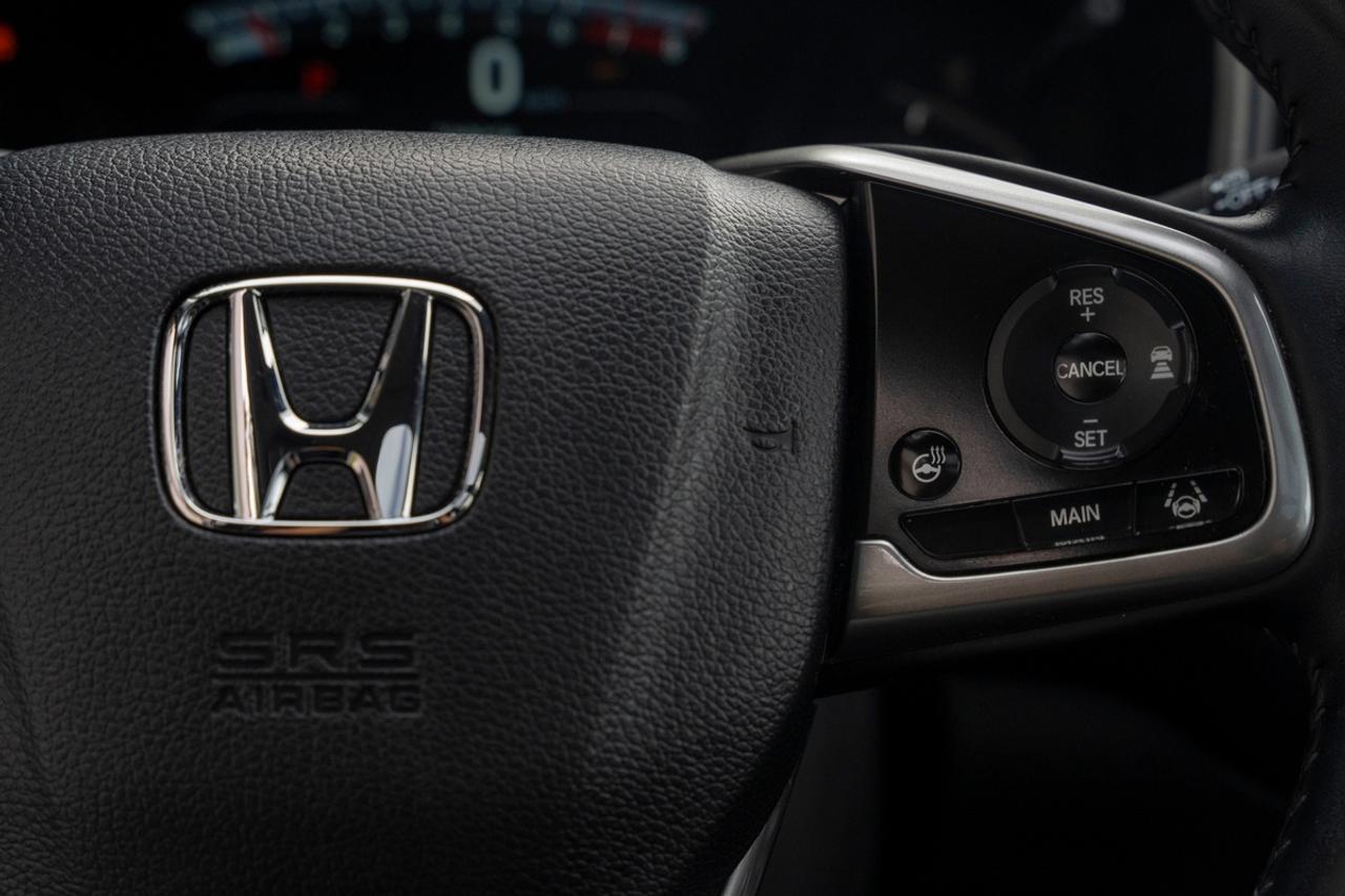 2017 Honda CR-V Touring Photo