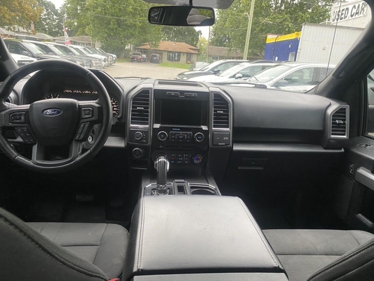 2016 Ford F-150 XLT CREW CAB SHORT B 4WD SUPERCREW Photo