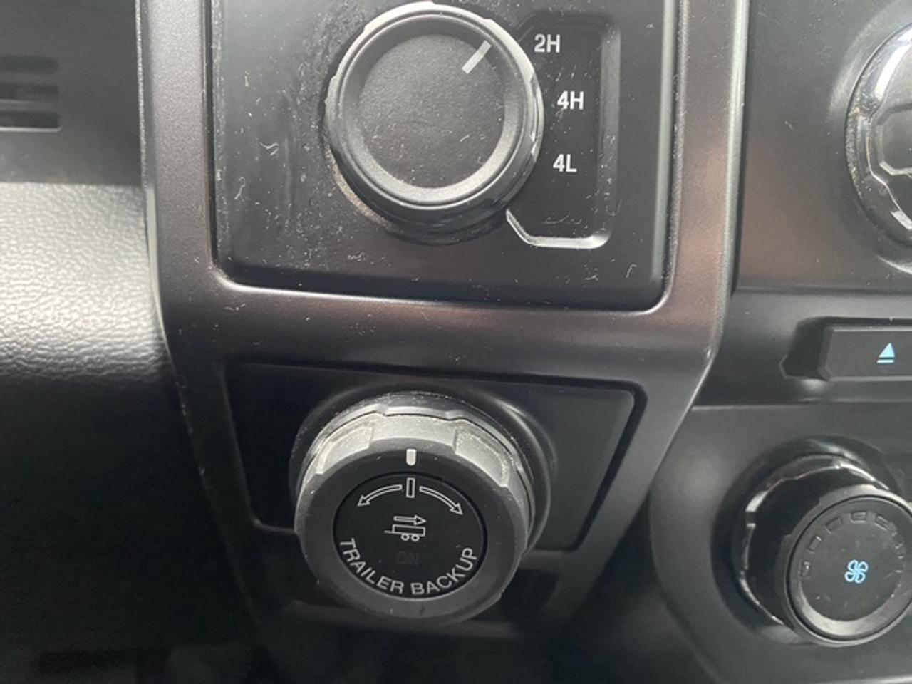 2016 Ford F-150 XLT CREW CAB SHORT B 4WD SUPERCREW Photo
