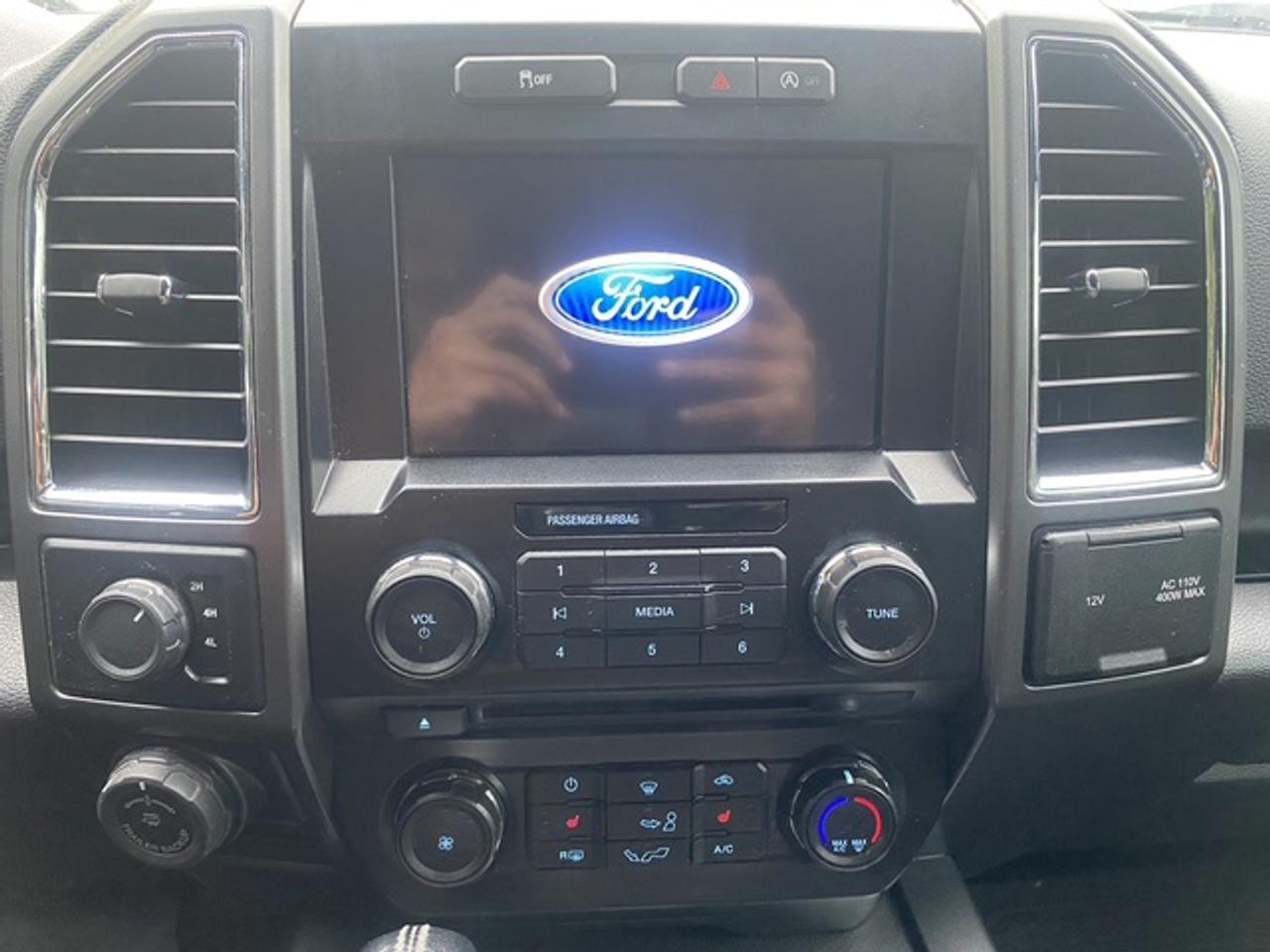 2016 Ford F-150 XLT CREW CAB SHORT B 4WD SUPERCREW Photo