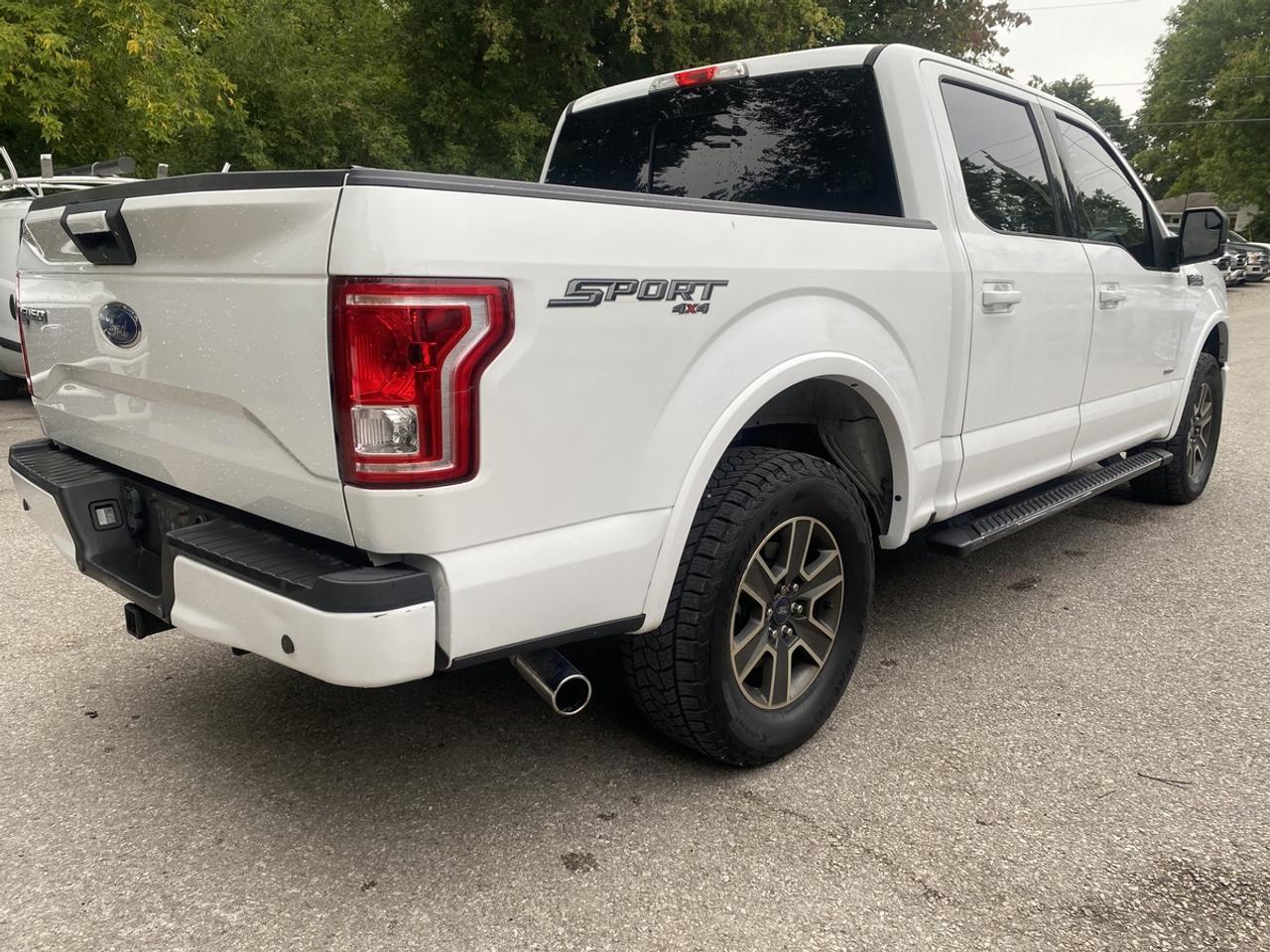 2016 Ford F-150 XLT CREW CAB SHORT B 4WD SUPERCREW Photo