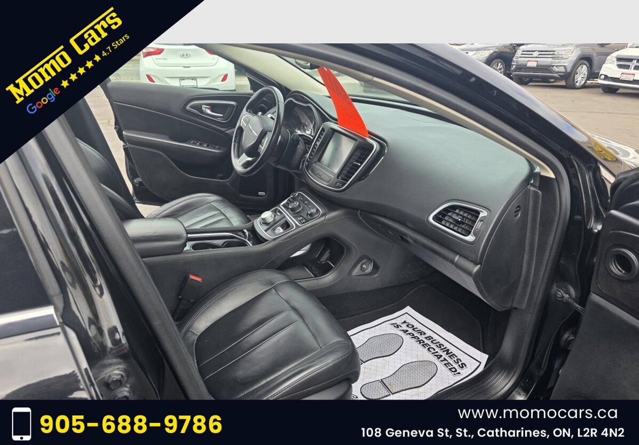2015 Chrysler 200 C Photo