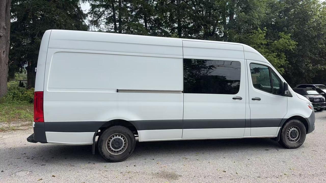 2021 Mercedes-Benz Sprinter 2500 Photo2