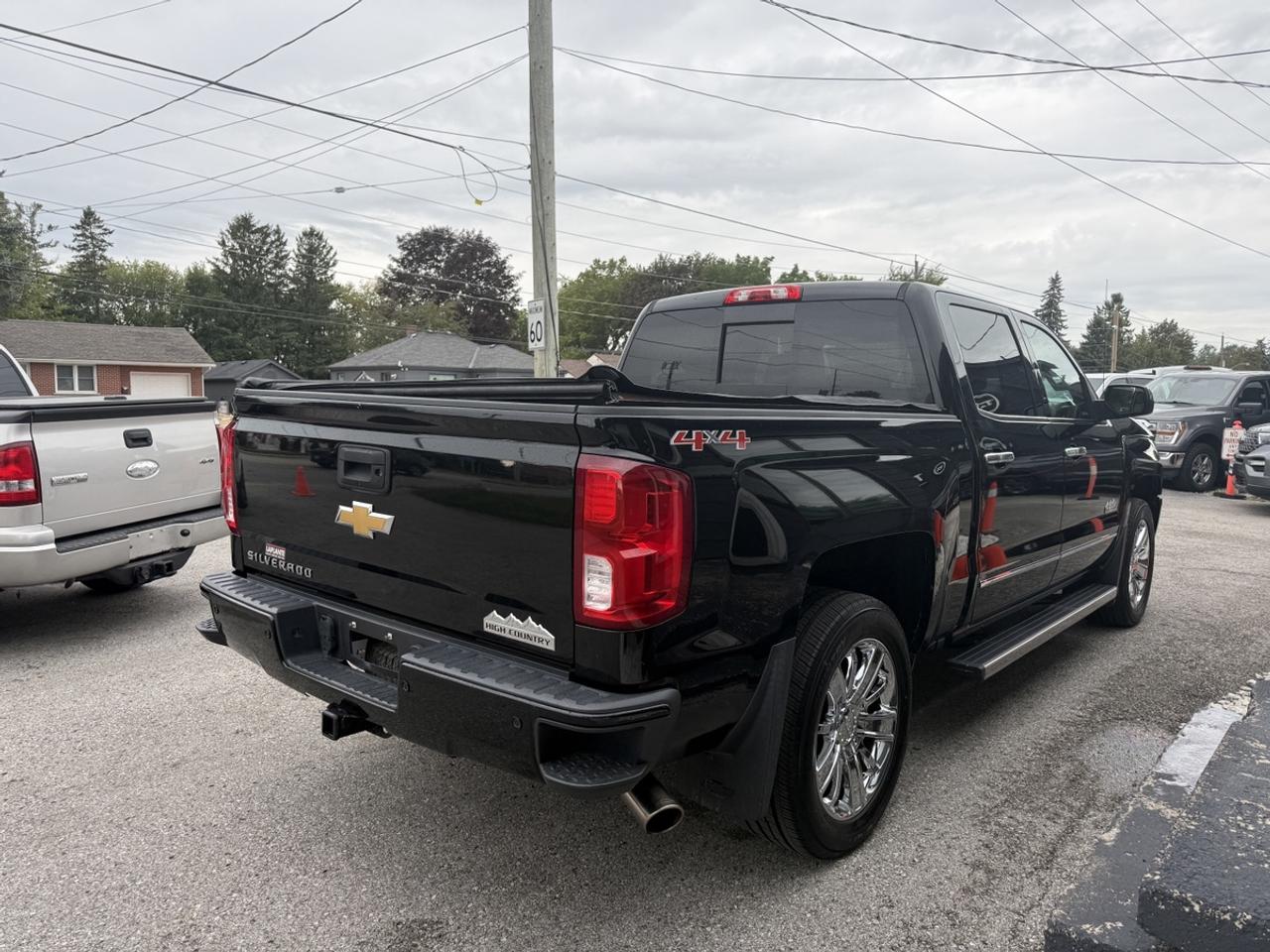 2017 Chevrolet Silverado 1500 High Country Crew Photo