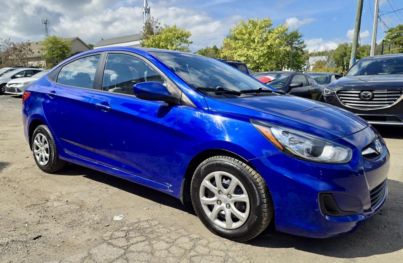 2013 Hyundai Accent GLS Photo2
