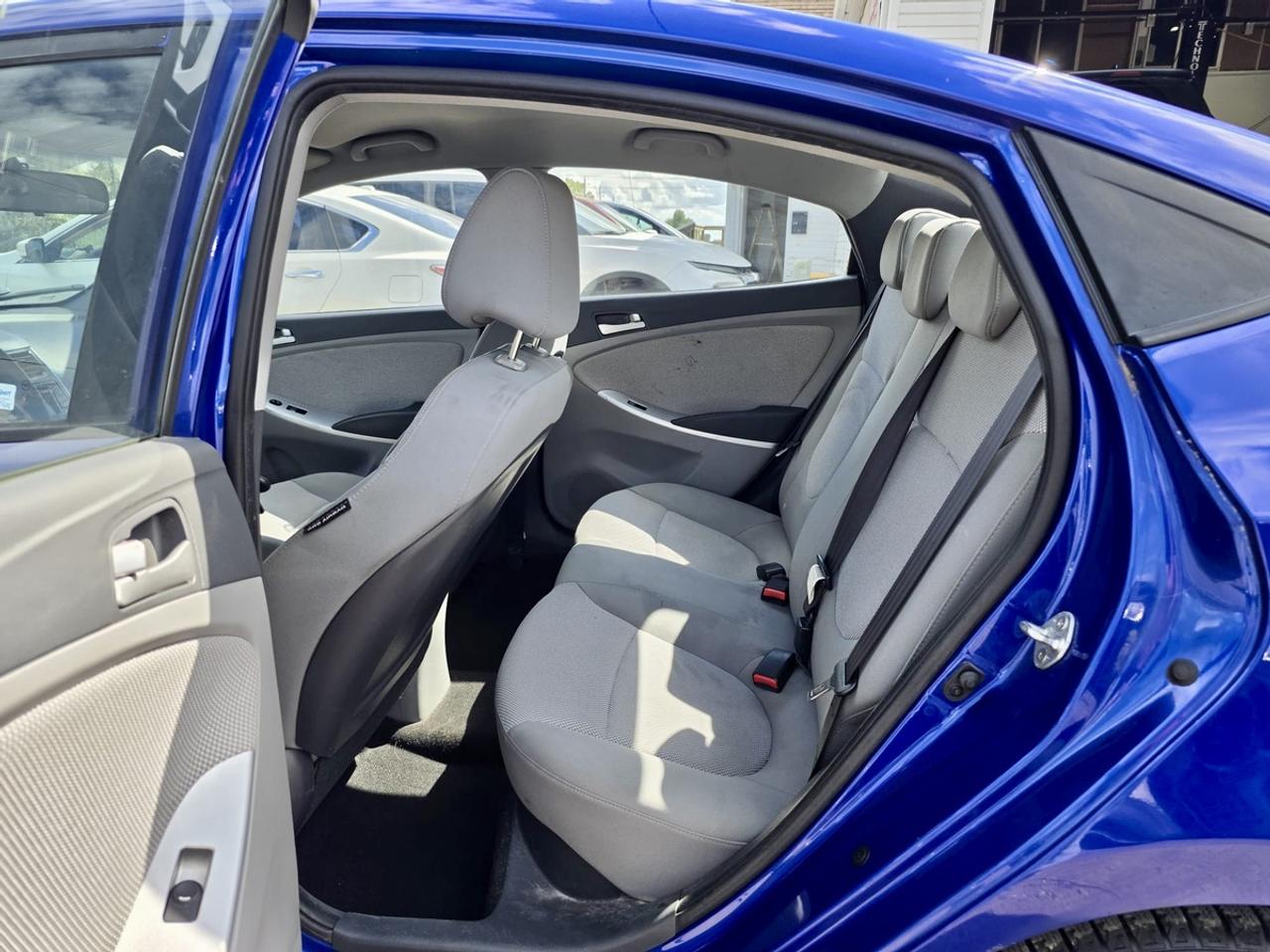 2013 Hyundai Accent GLS Photo
