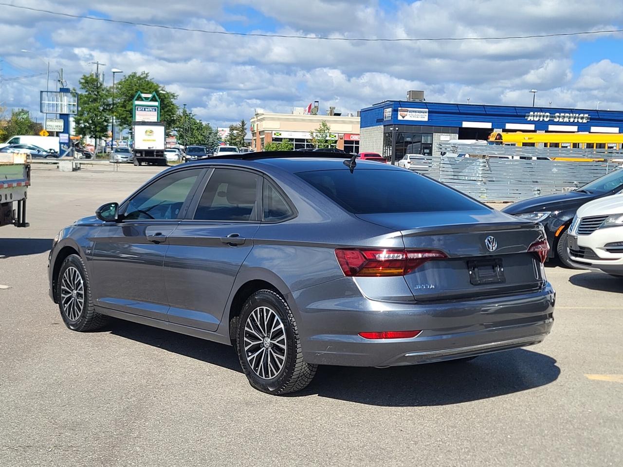 2019 Volkswagen Jetta SEL Photo