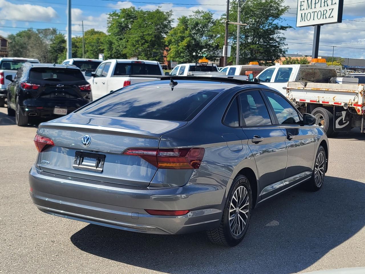 2019 Volkswagen Jetta SEL Photo