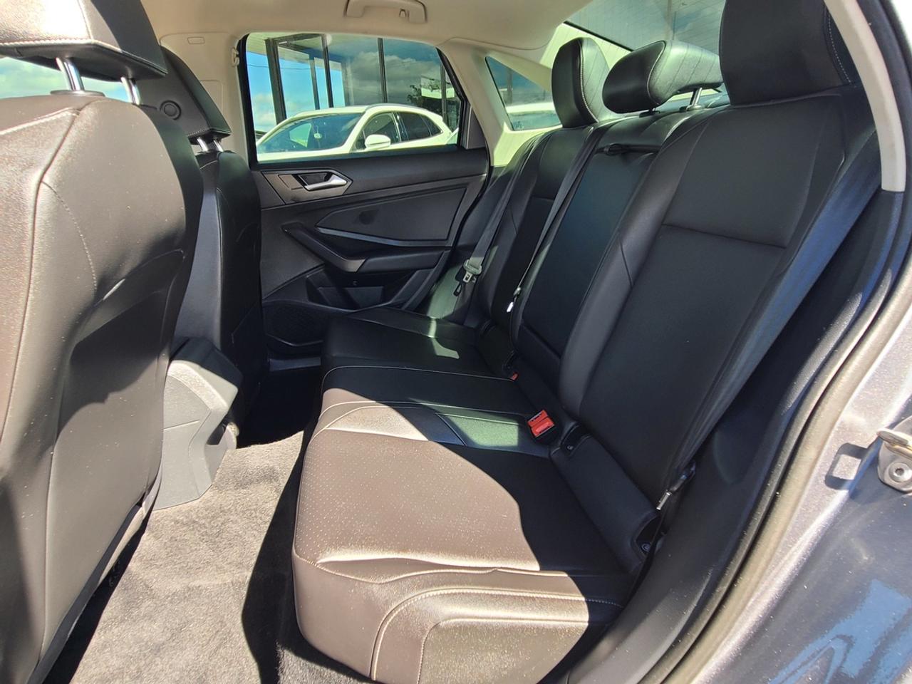 2019 Volkswagen Jetta SEL Photo