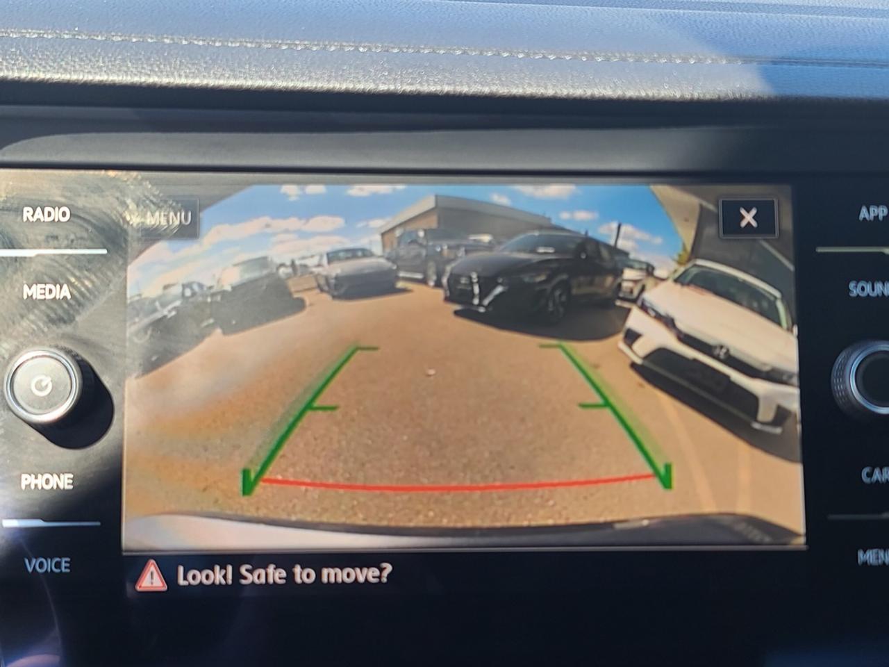 2019 Volkswagen Jetta SEL Photo