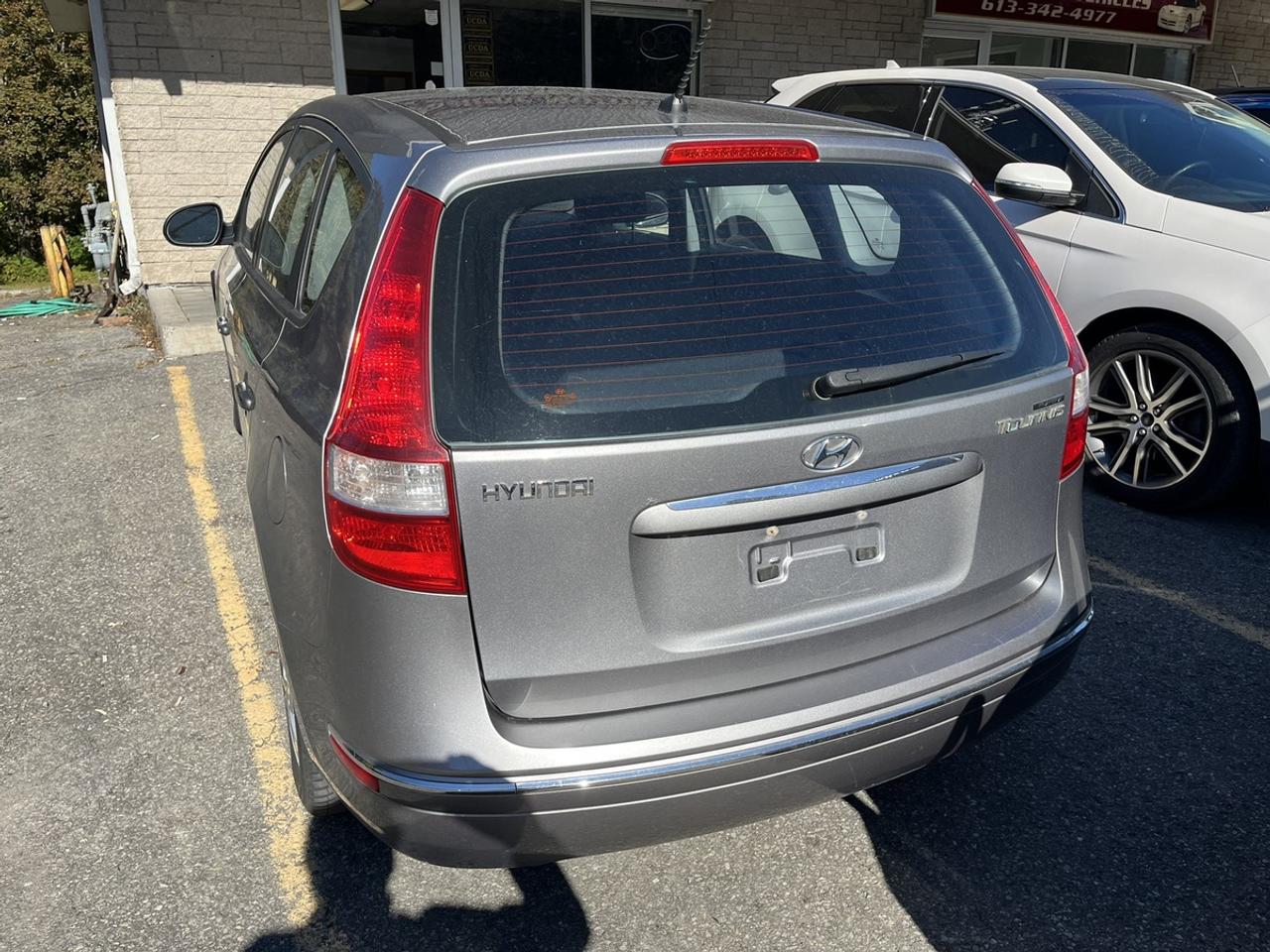 2012 Hyundai Elantra GLS Photo