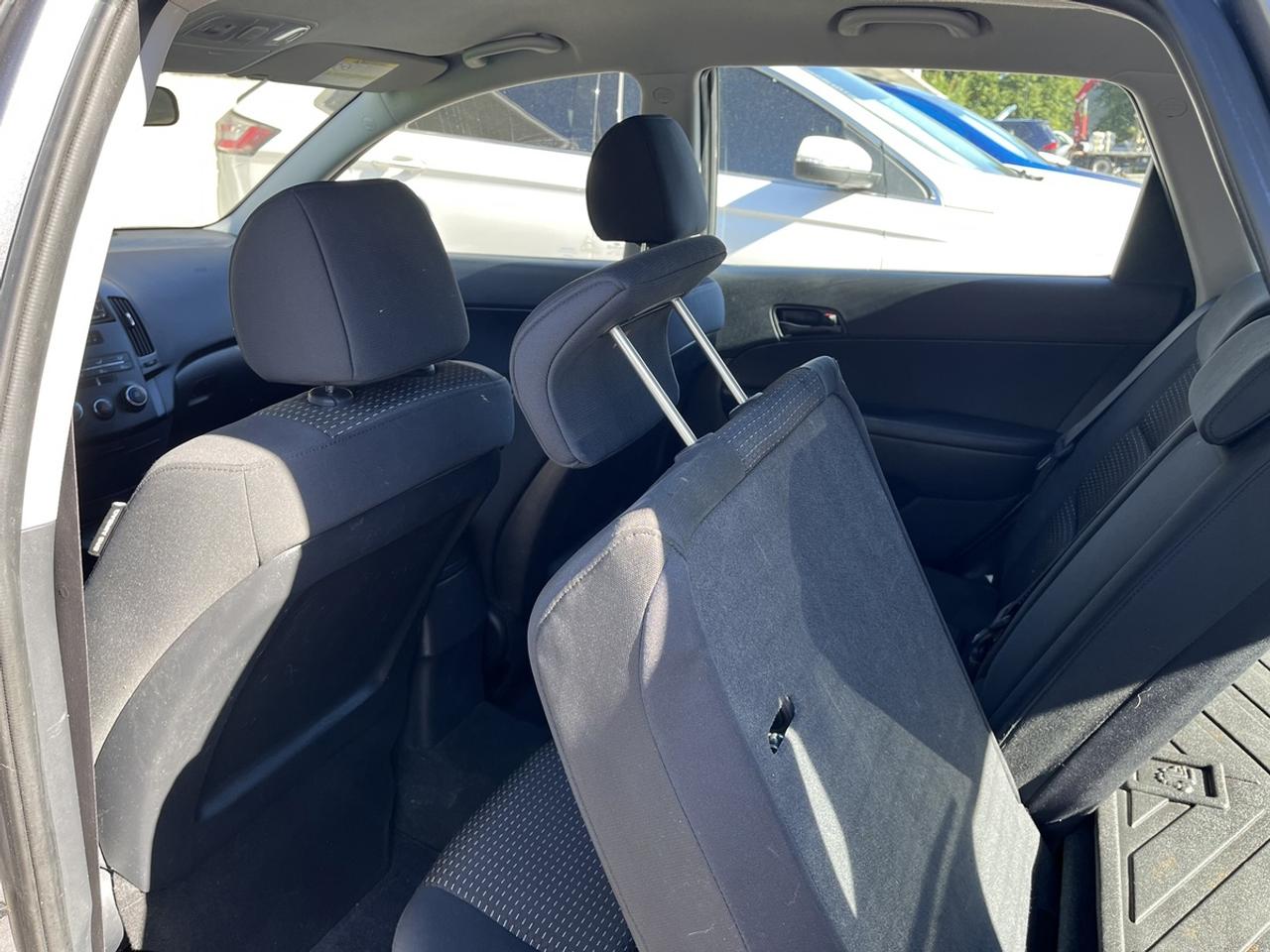 2012 Hyundai Elantra GLS Photo