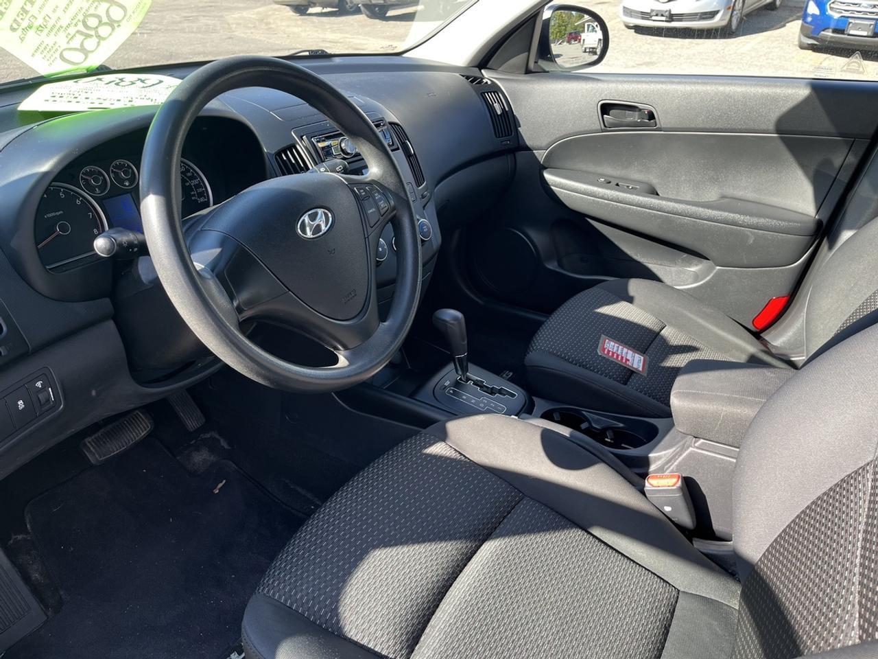 2012 Hyundai Elantra GLS Photo