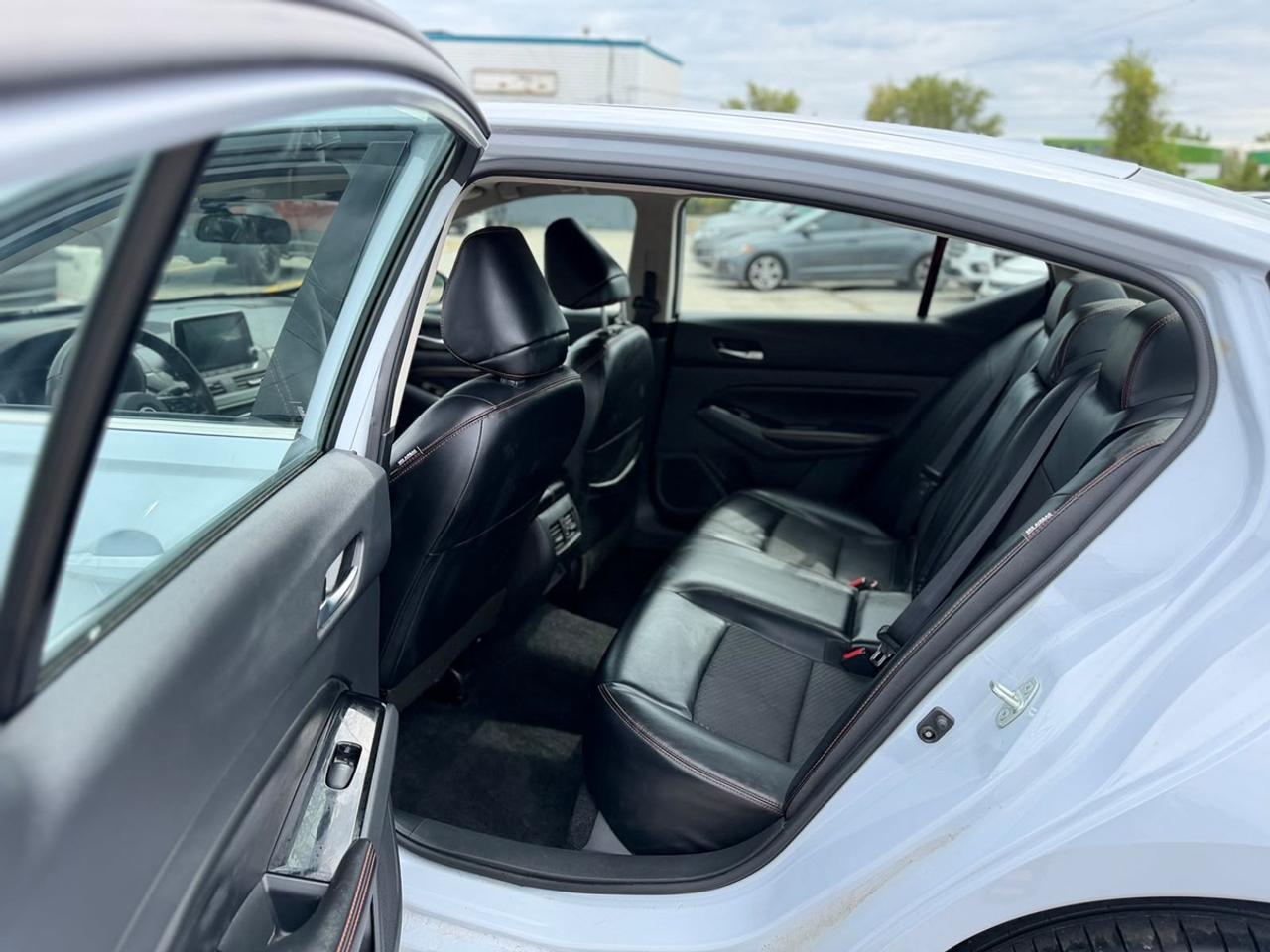 2023 Nissan Altima SR Photo
