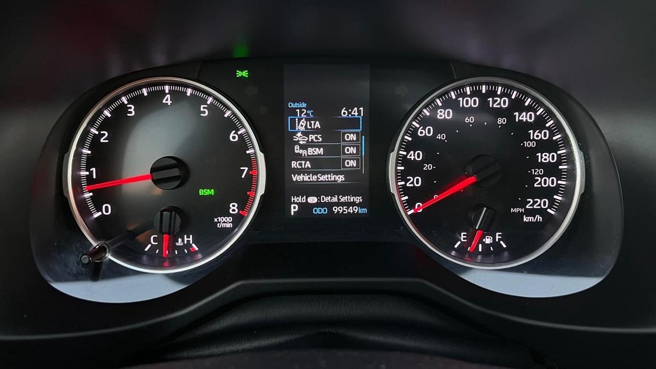 2021 Toyota RAV4 XLE | SUNROOF | AWD | NO ACCIDENT Photo