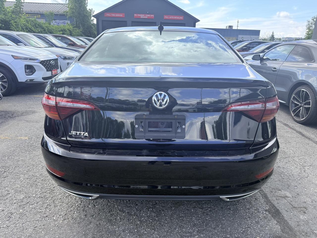 2019 Volkswagen Jetta HIGHLINE - R-LINE - R.CAMERA - 6-SPEED MANUAL! Photo