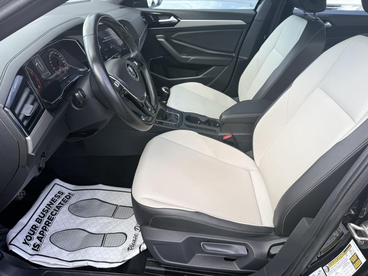 2019 Volkswagen Jetta HIGHLINE - R-LINE - R.CAMERA - 6-SPEED MANUAL! Photo