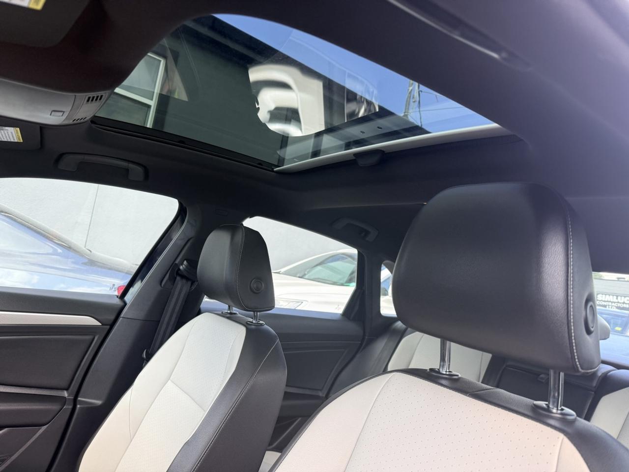 2019 Volkswagen Jetta HIGHLINE - R-LINE - R.CAMERA - 6-SPEED MANUAL! Photo