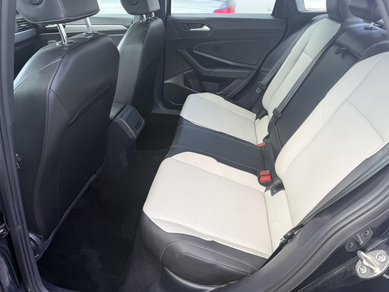 2019 Volkswagen Jetta HIGHLINE - R-LINE - R.CAMERA - 6-SPEED MANUAL! Photo