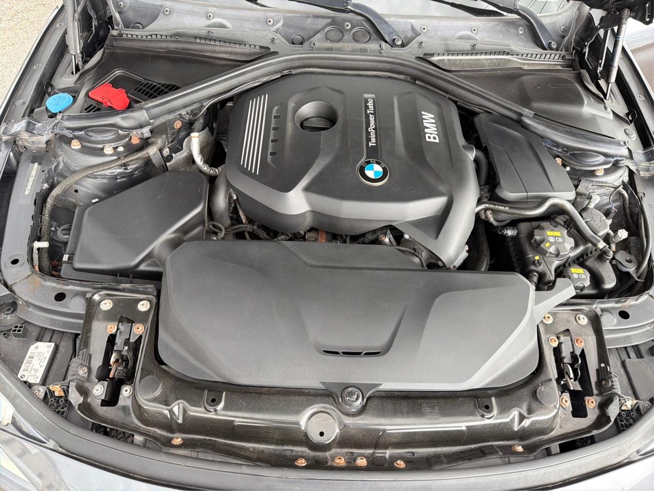 2017 BMW 3 Series 330i xDrive Photo