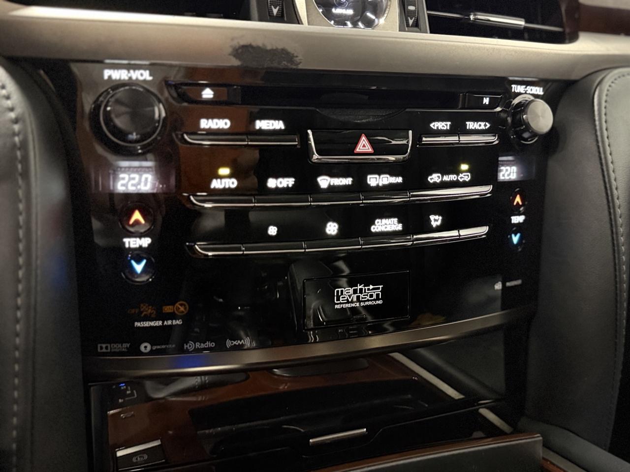 2019 Lexus LX 570 Photo